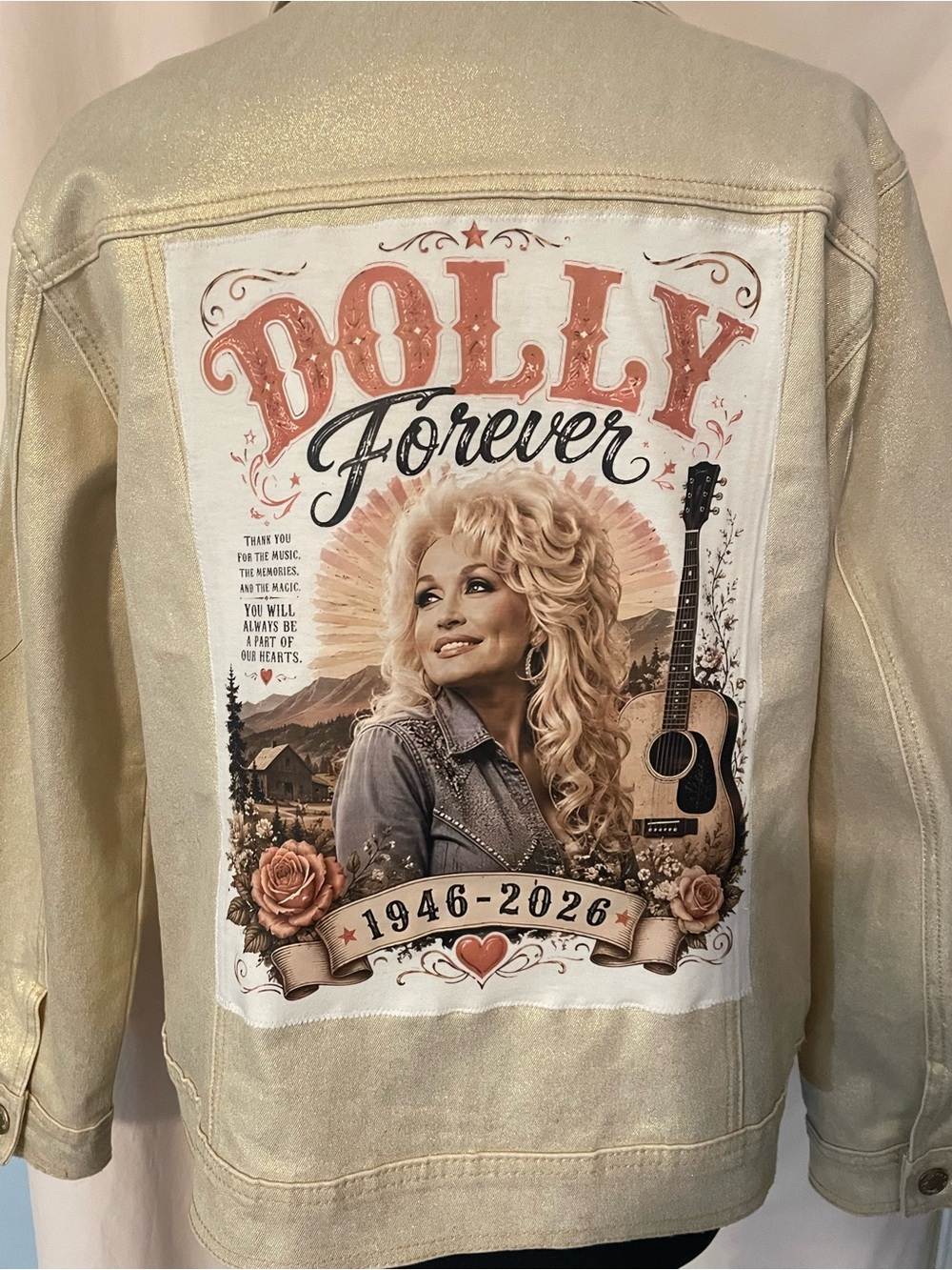 Dolly premium custom band tee